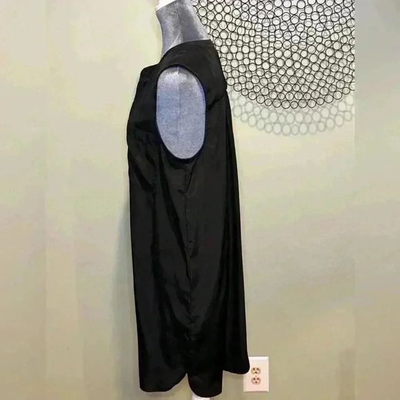 Mossimo- Silk-like sleeveless black button up dress - Size Large - Picture 3 of 5